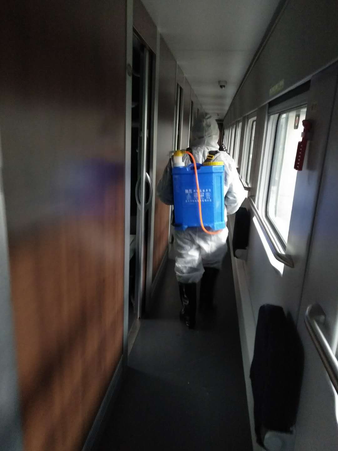 大指公司全力參與新冠肺炎疫情防控，為廣大旅客的健康安全出行保駕護(hù)航。